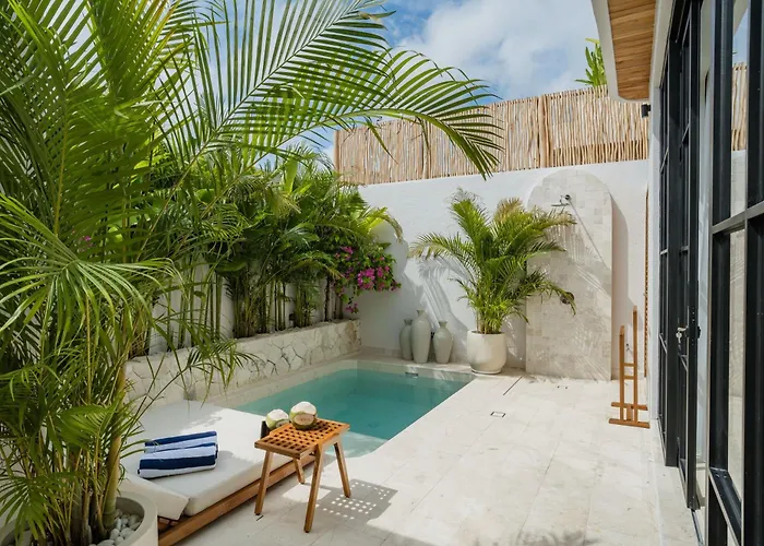 Anirami & Seni Villa Uluwatu (Bali)