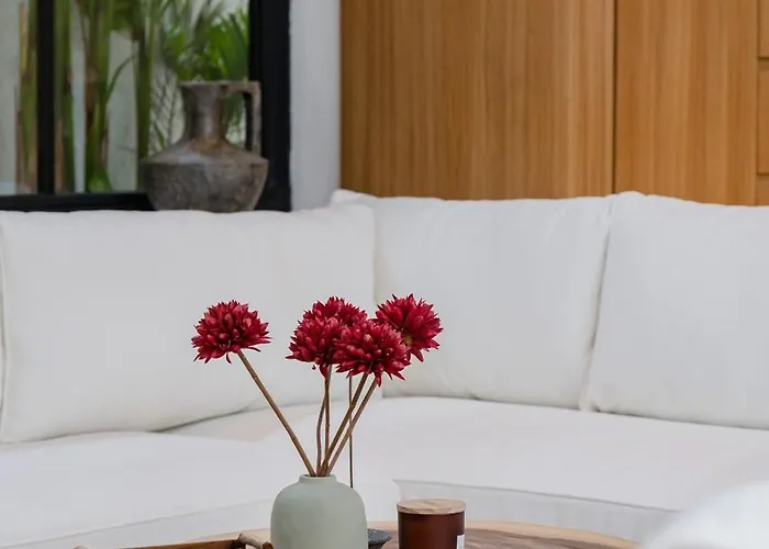 Anirami & Seni Villa *