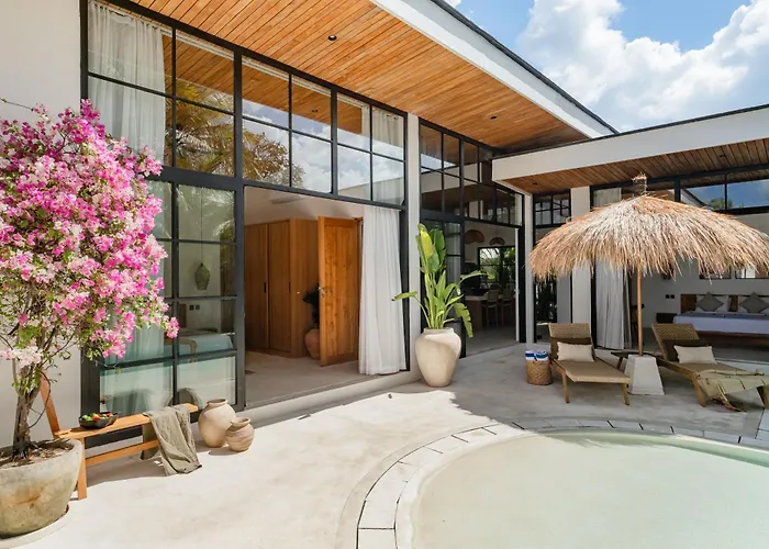 Anirami & Seni Villa *